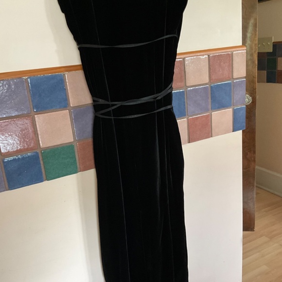 Eddie Bauer All Week Long Black Velvet Jumper - Picture 11 of 12